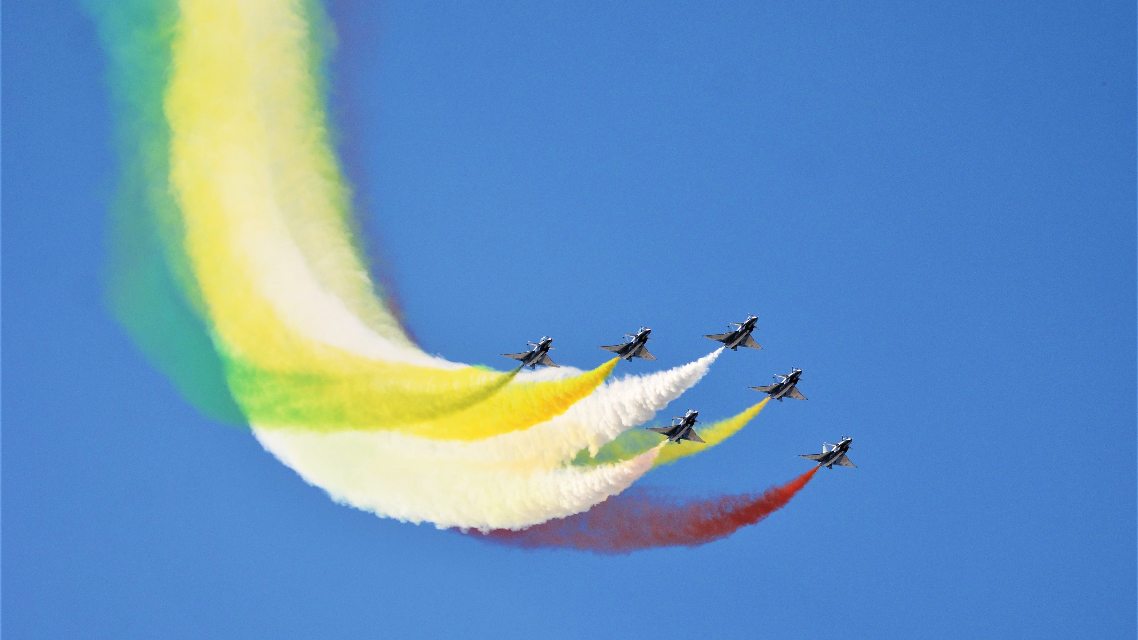 爱游戏中国官方网站平台-尤文图斯引援顺利，中场实力大提升