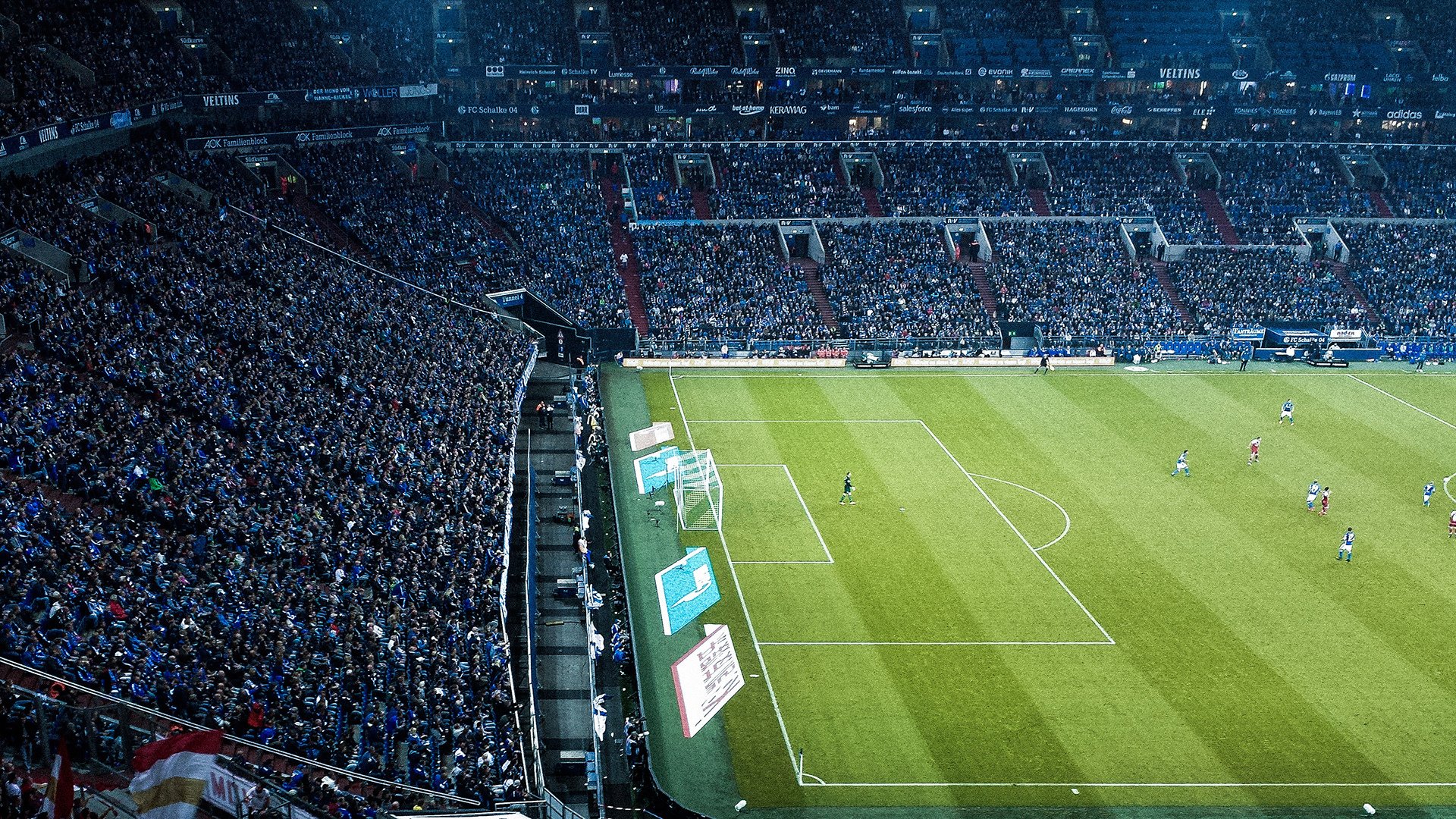 AYX官网-_夜空跑步：星光伴我行_，夜空星光闪耀图片