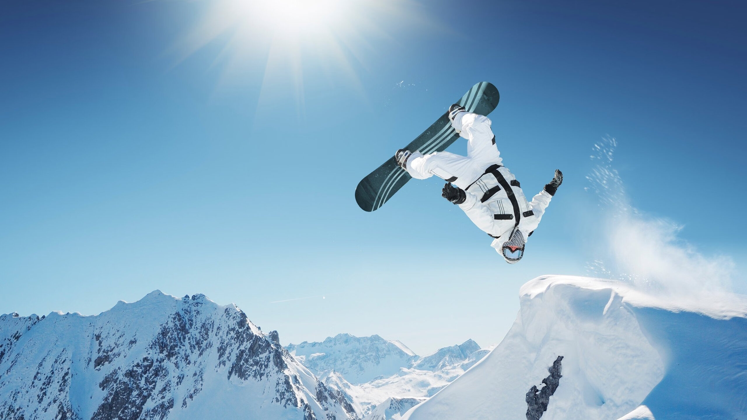 爱游戏全站app注册-生活中的运动——街头悠闲慢跑开跑啦！